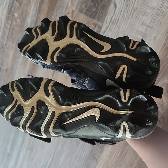Nike cleats - Picture 5 of 5